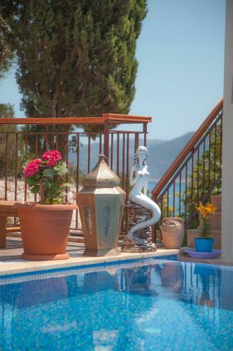 Sunset Villa Hotel