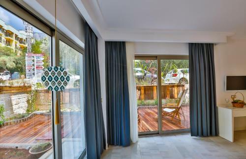 Arnna Hotel