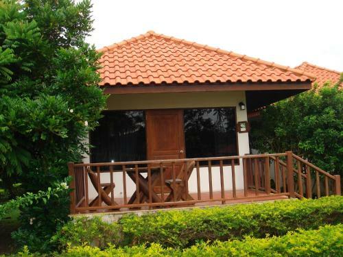 Hotel Sailom Resort Bangsaphan
