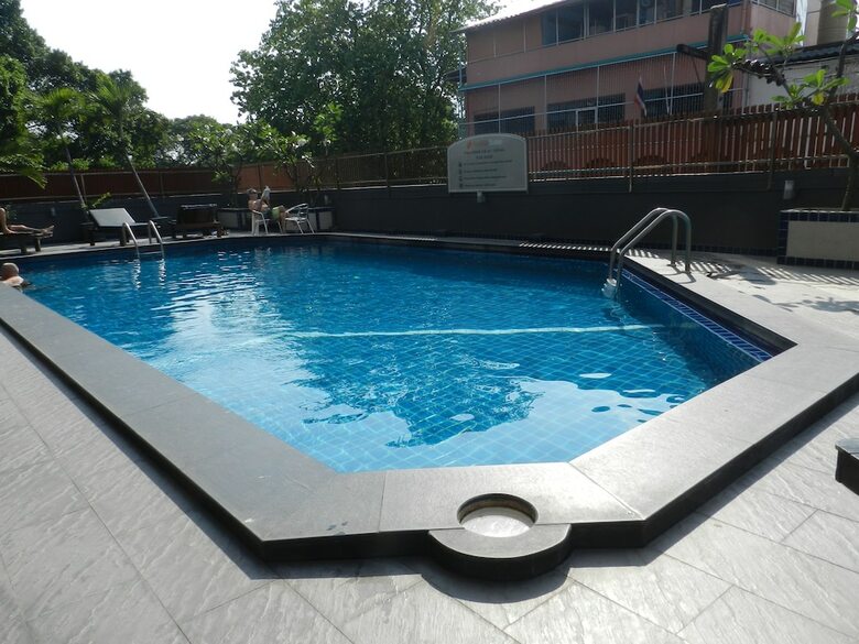 Hotel Nanatai Suites