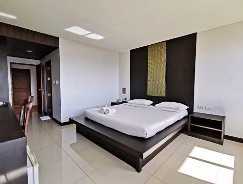 Nana Buri Hotel