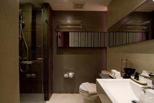 Hotel The Sun Xclusive