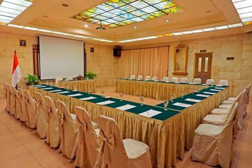 Hotel Indah Palace Solo