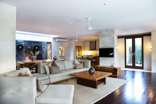 Kedonganan Beach Villa