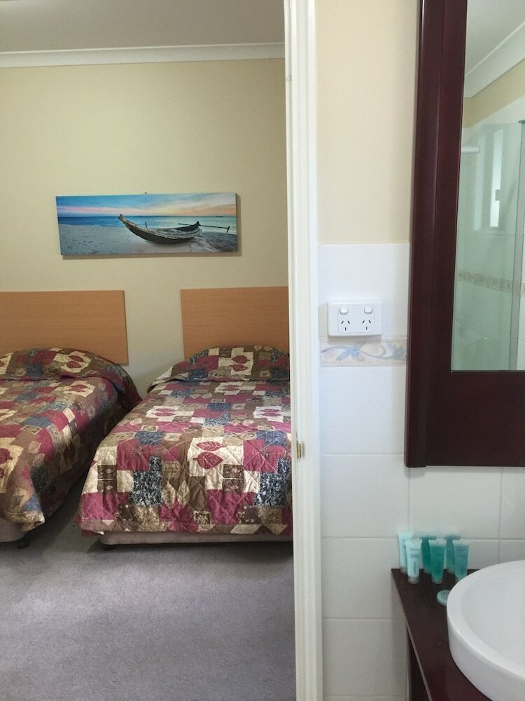 Motel The Nosh & Nod - Howick Street