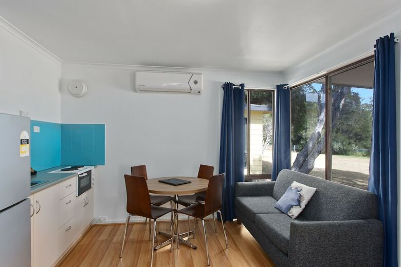 Victor Harbor Holiday & Cabin Park