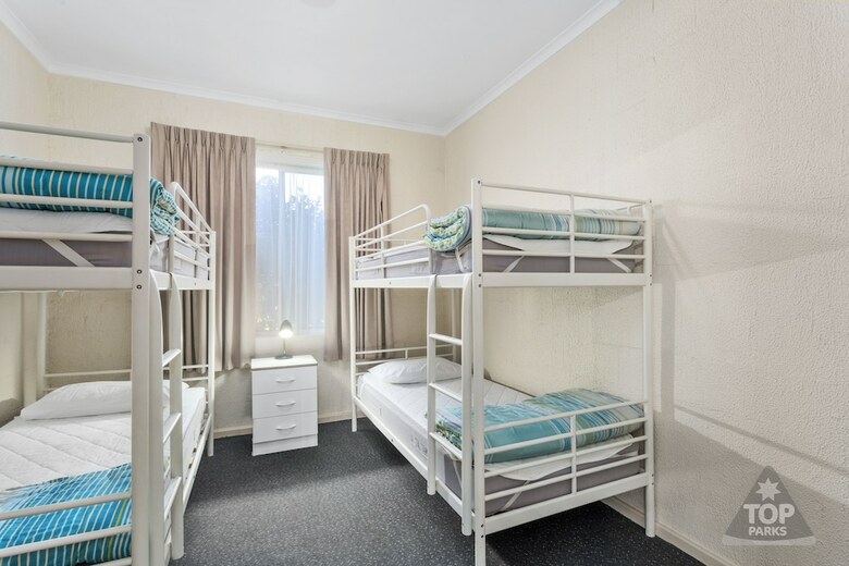 Victor Harbor Holiday & Cabin Park