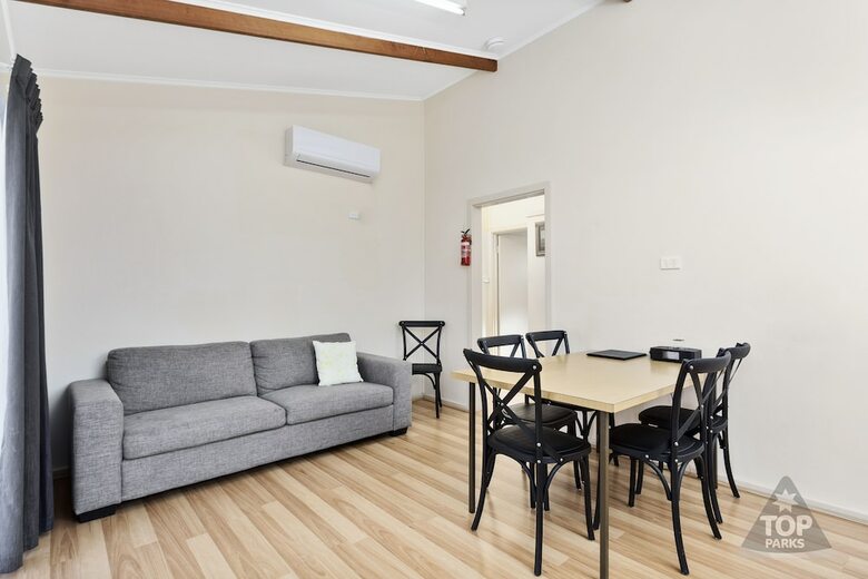 Victor Harbor Holiday & Cabin Park