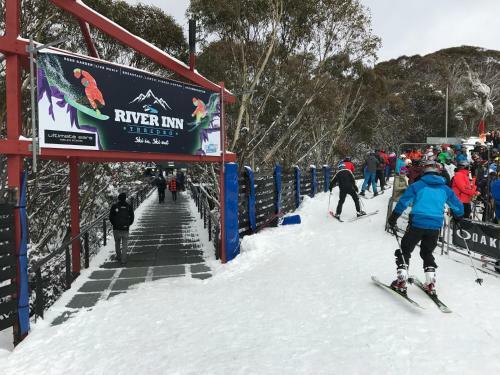 Hotel The River Inn Thredbo