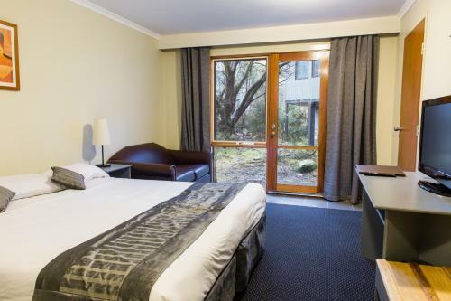 Hotel The River Inn Thredbo