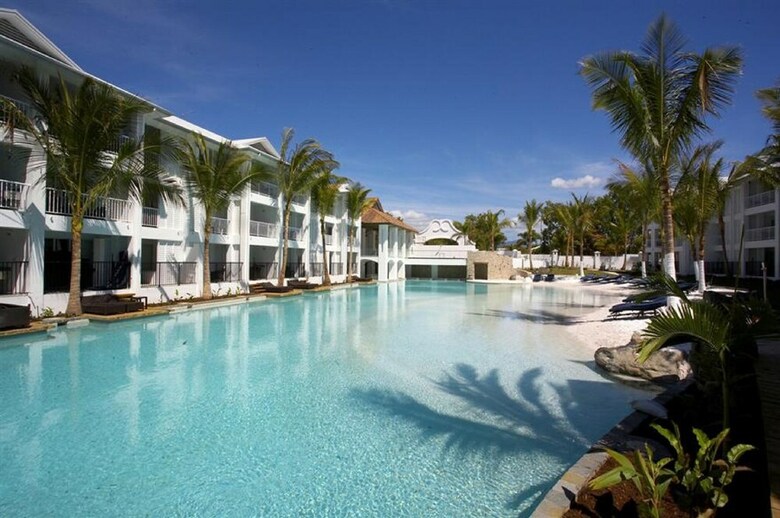 Hotel Peppers Beach Club