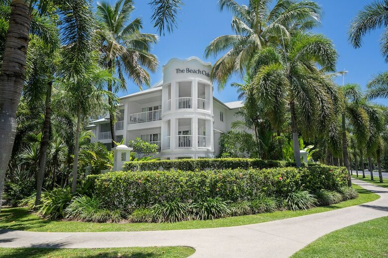 Hotel Peppers Beach Club