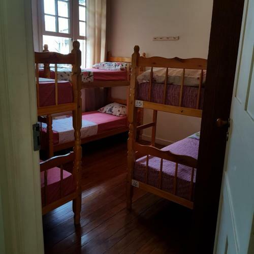 Hotel & Hostel Br�s