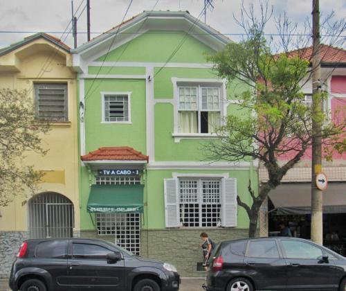 Hotel & Hostel Br�s