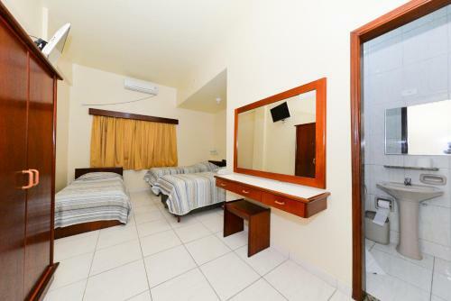 Lito Palace Hotel