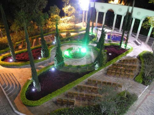 El Shadai Park Hotel
