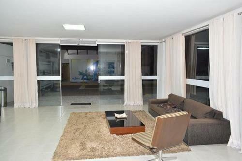 Apartamento Enseada Nautico Residence
