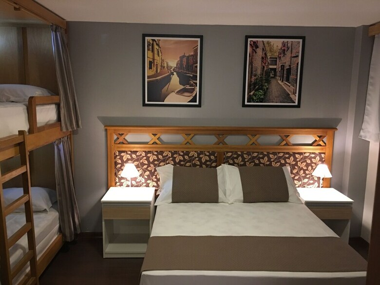 Eleganz Hostel & Suites