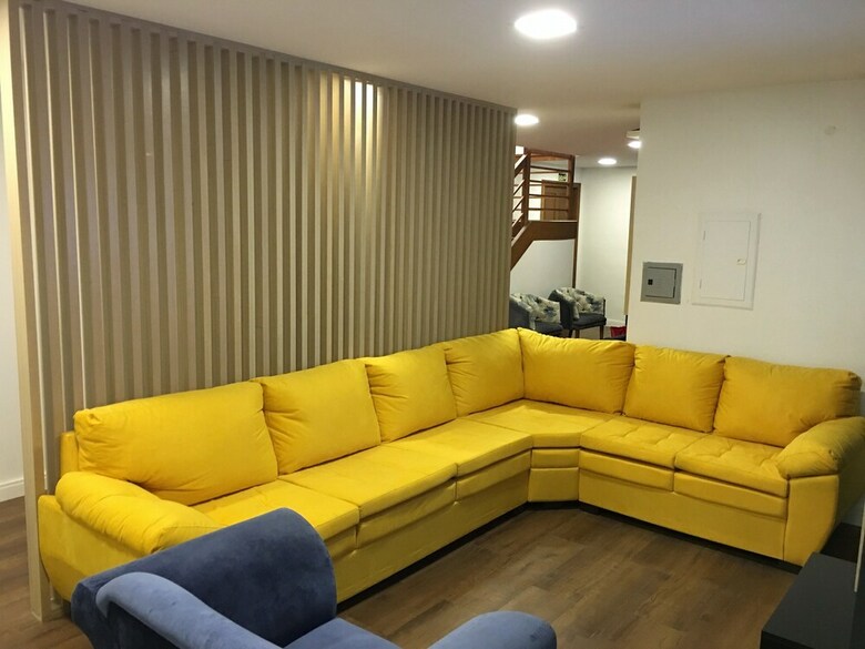 Eleganz Hostel & Suites