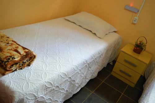 Hostel Yellow House