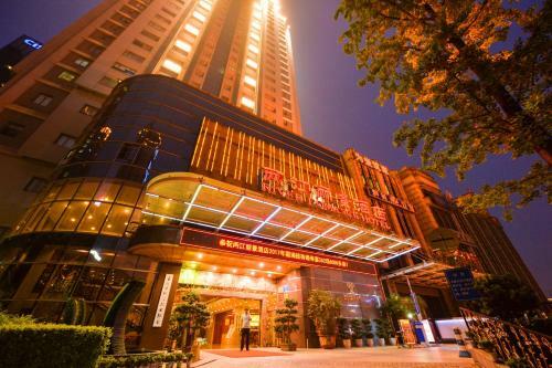 River Romance Hotel