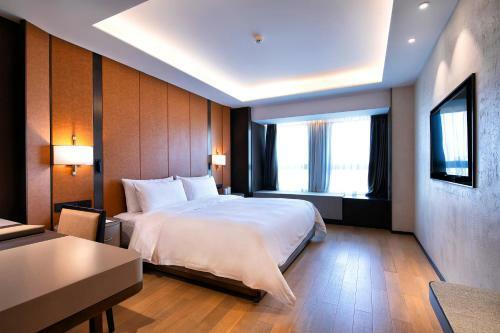 Chongqing Kr Luxury Hotel(Yuan Zhu)