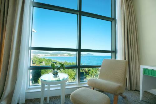 Hotel Sunshine Resort Intime Sanya