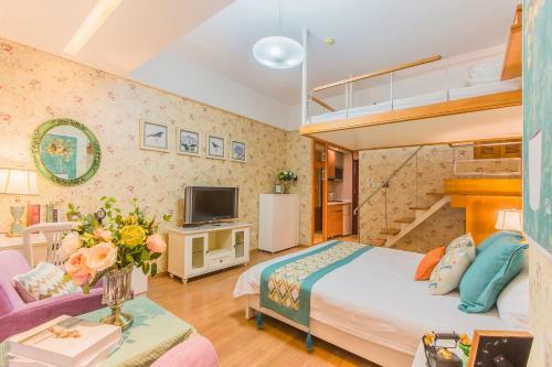 Westlake Service Apartment
