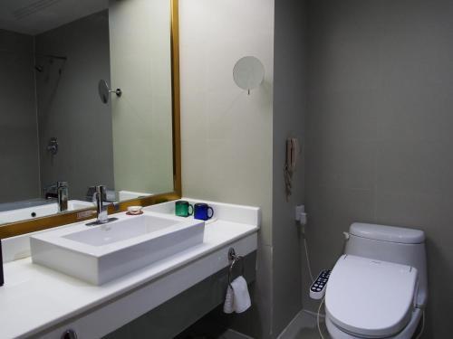 Dunhuang Hotel