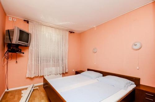 Apartments Mira