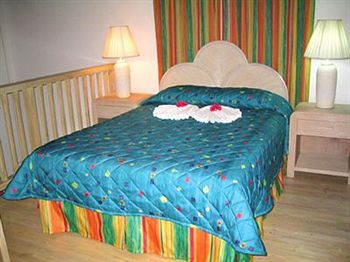 Aparthotel Dickenson Bay Cottages