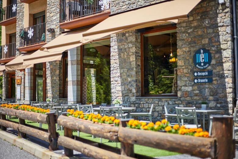 Apartaments La Neu