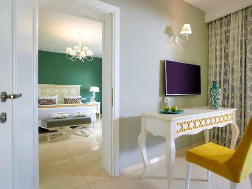 Hotel Anemos Luxury Grand Resort