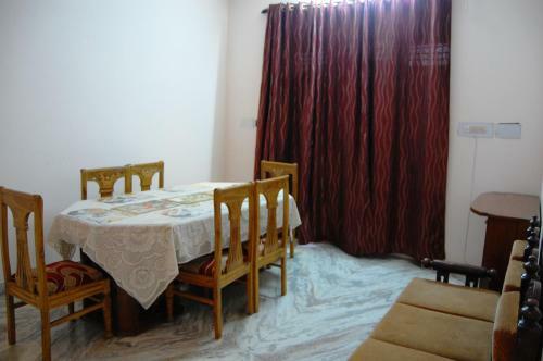 Sai Home Stay Bed & Breakfast