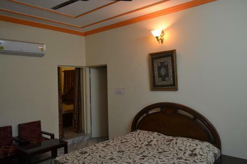 Sai Home Stay Bed & Breakfast
