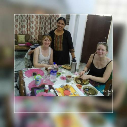 Aradhana's Home Stay
