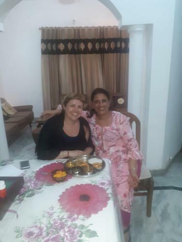 Aradhana's Home Stay