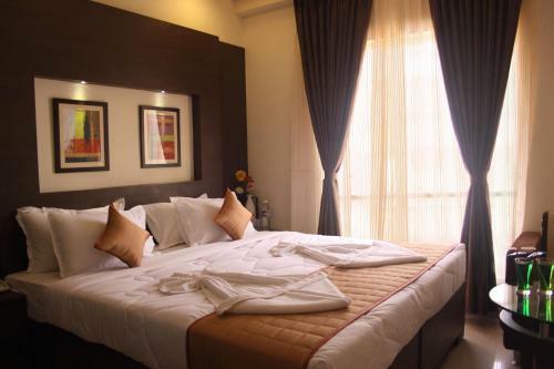 Hotel Pristine Residency