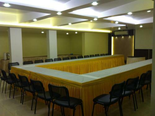 Hotel Pristine Residency