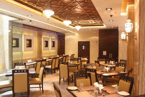 Hotel Pristine Residency