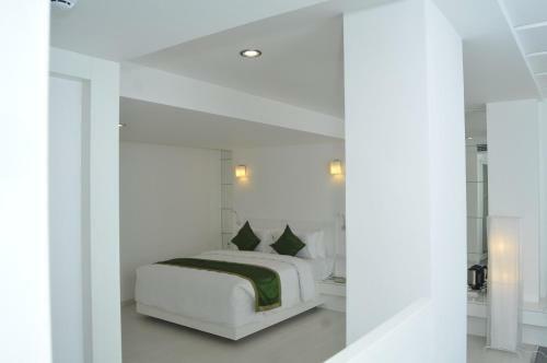 Hotel The Iris Inn By Bhagini