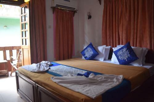 Hostal Bribon Guest House