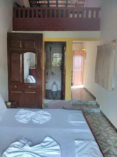 Hostal Bribon Guest House