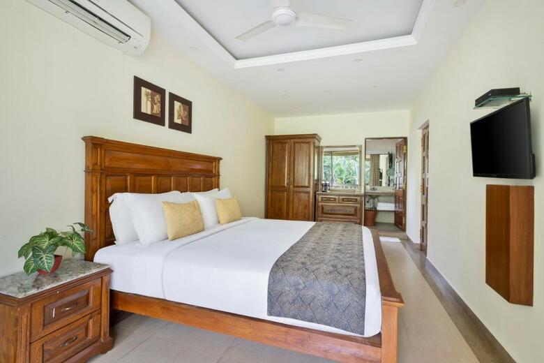 Hotel de Mandarin Beach Resort Suites & Villas, Candolim