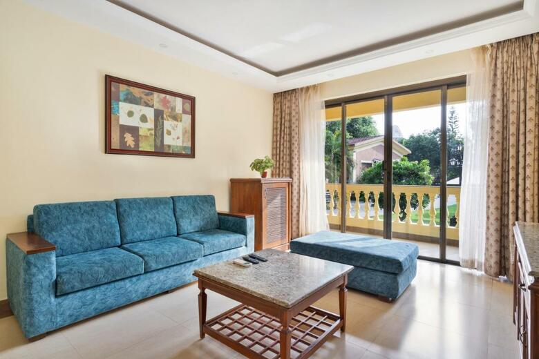 Hotel de Mandarin Beach Resort Suites & Villas, Candolim