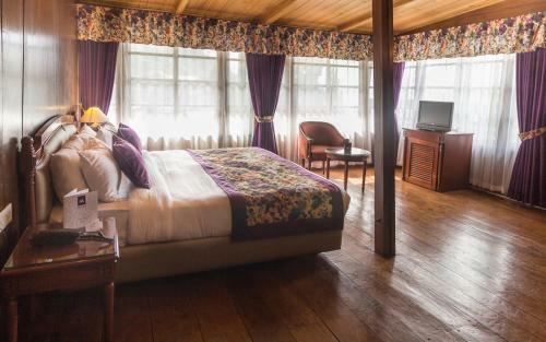 Hotel Mount Himalayan Resort