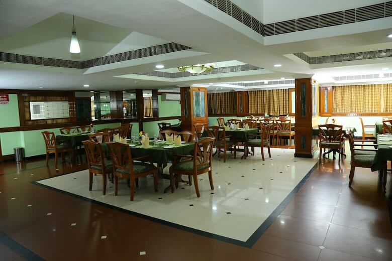 Hotel Mayura Residency