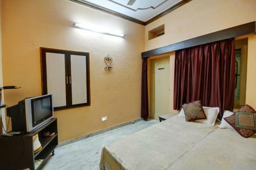 Hotel Jaisal Palace
