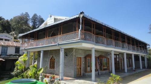 Hotel Kausani Best Inn