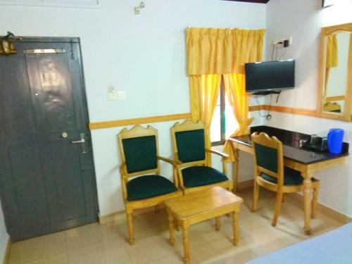Hotel Maple Regency